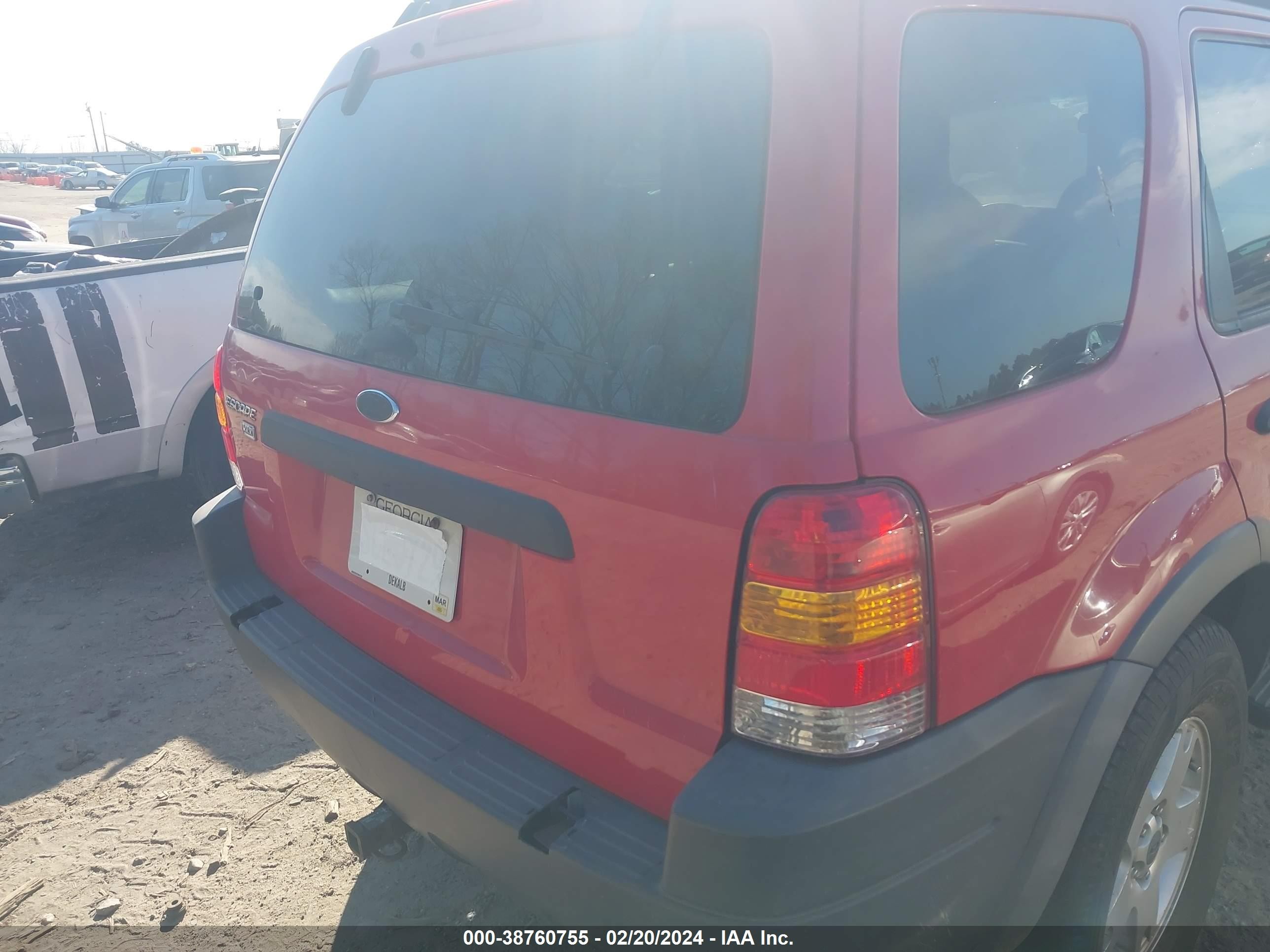 Photo 10 VIN: 1FMYU04172KC47898 - FORD ESCAPE 