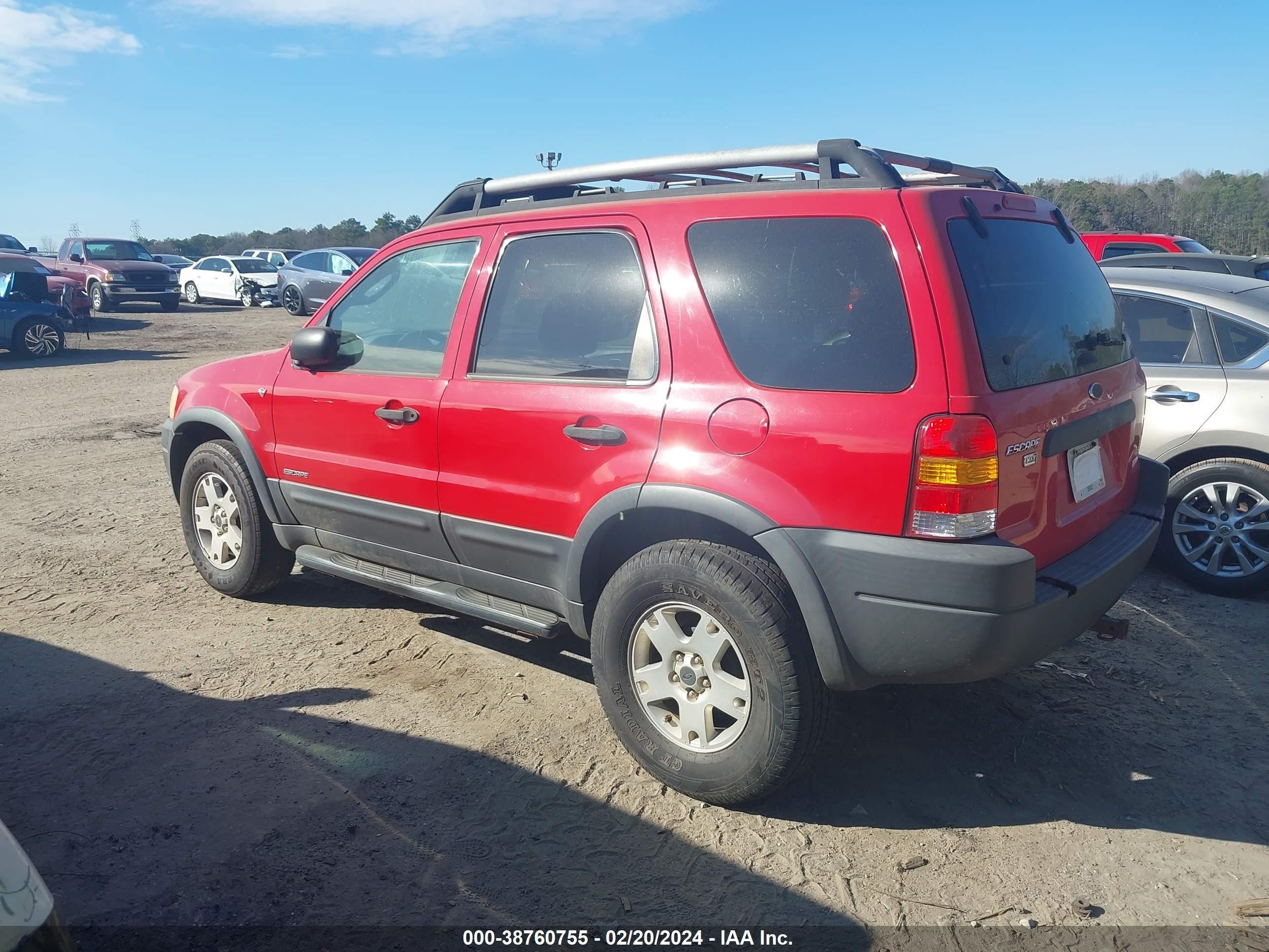 Photo 2 VIN: 1FMYU04172KC47898 - FORD ESCAPE 