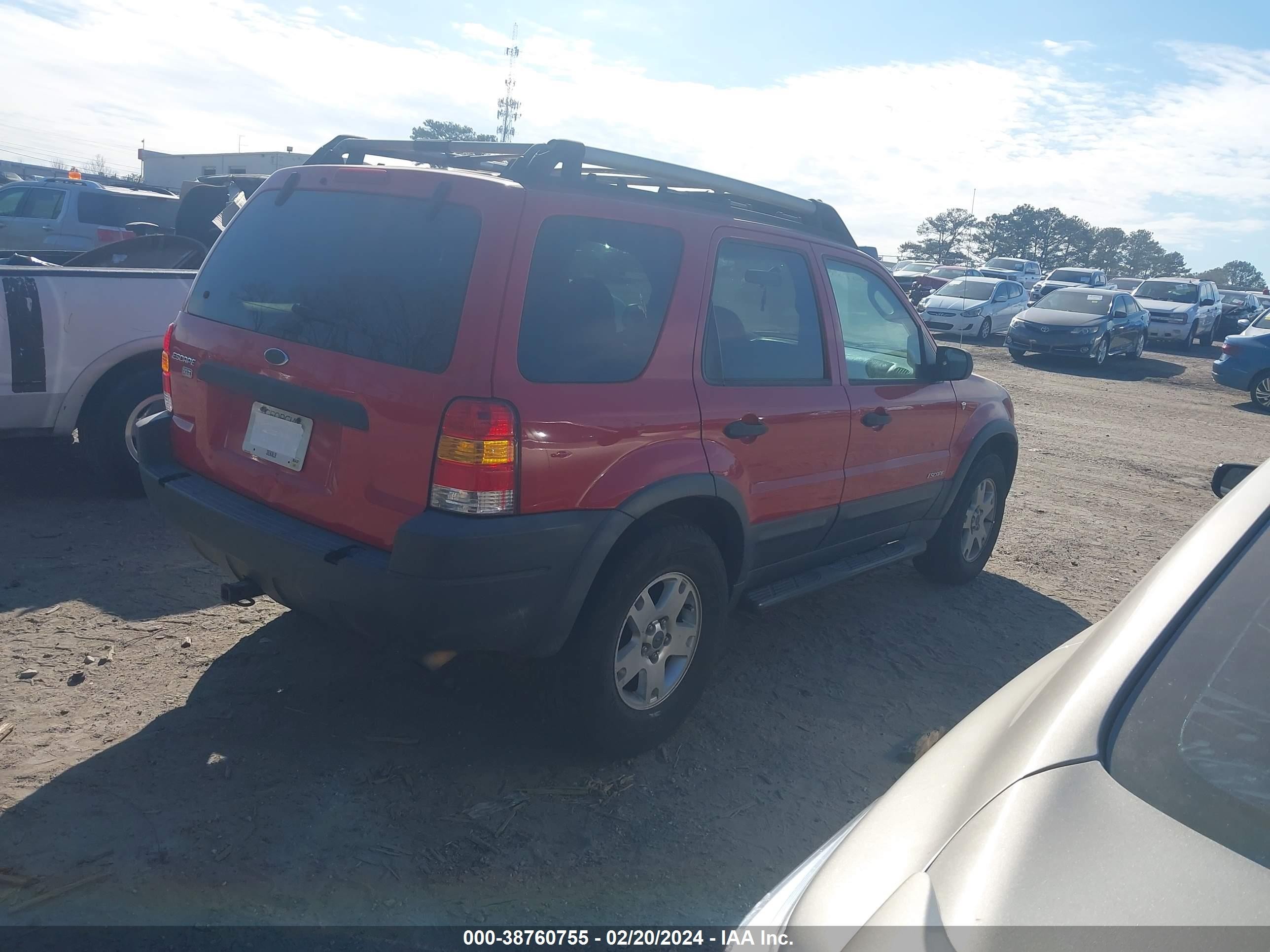 Photo 3 VIN: 1FMYU04172KC47898 - FORD ESCAPE 