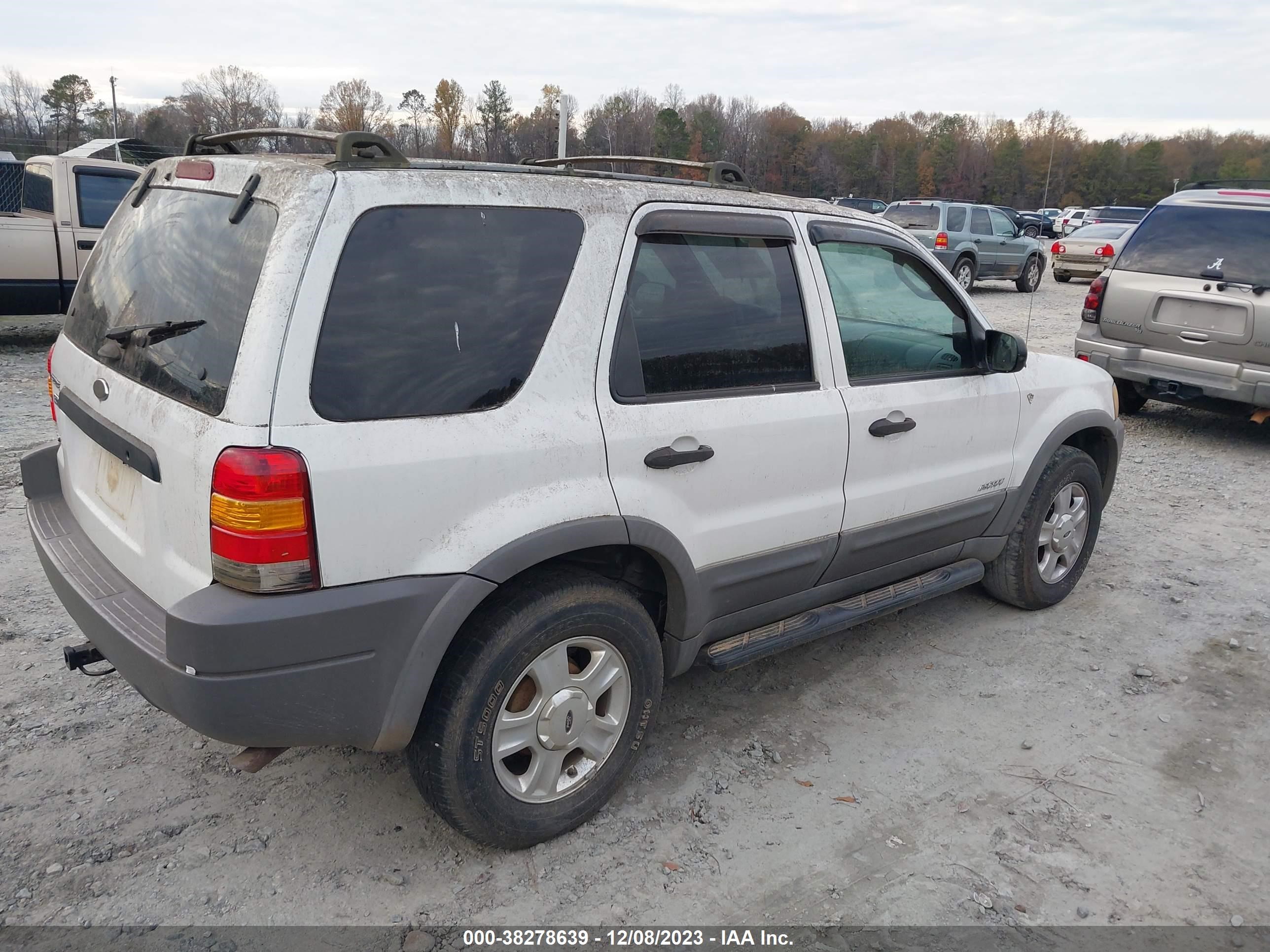 Photo 3 VIN: 1FMYU04181KE96984 - FORD ESCAPE 