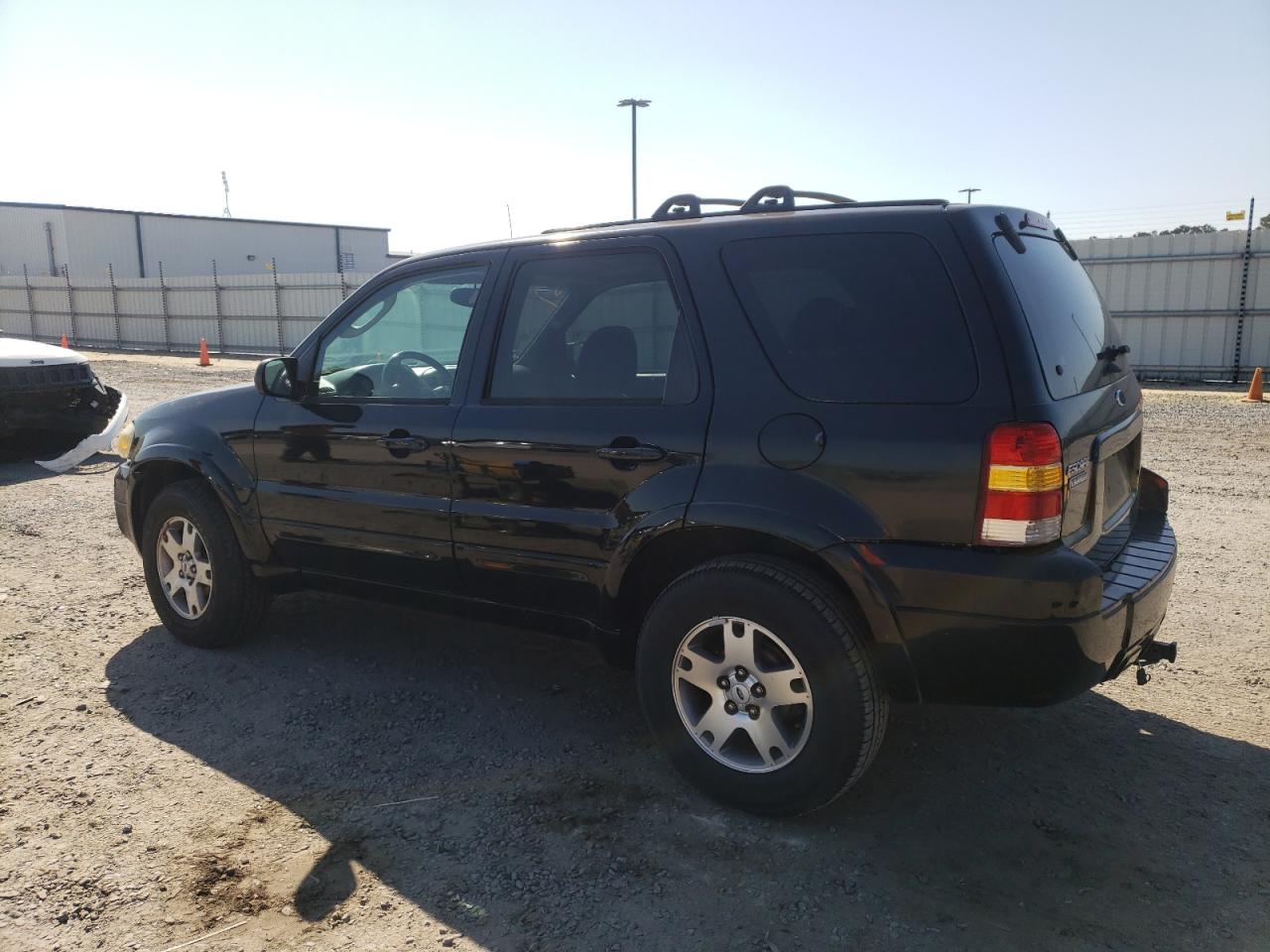 Photo 1 VIN: 1FMYU04195KA86880 - FORD ESCAPE 