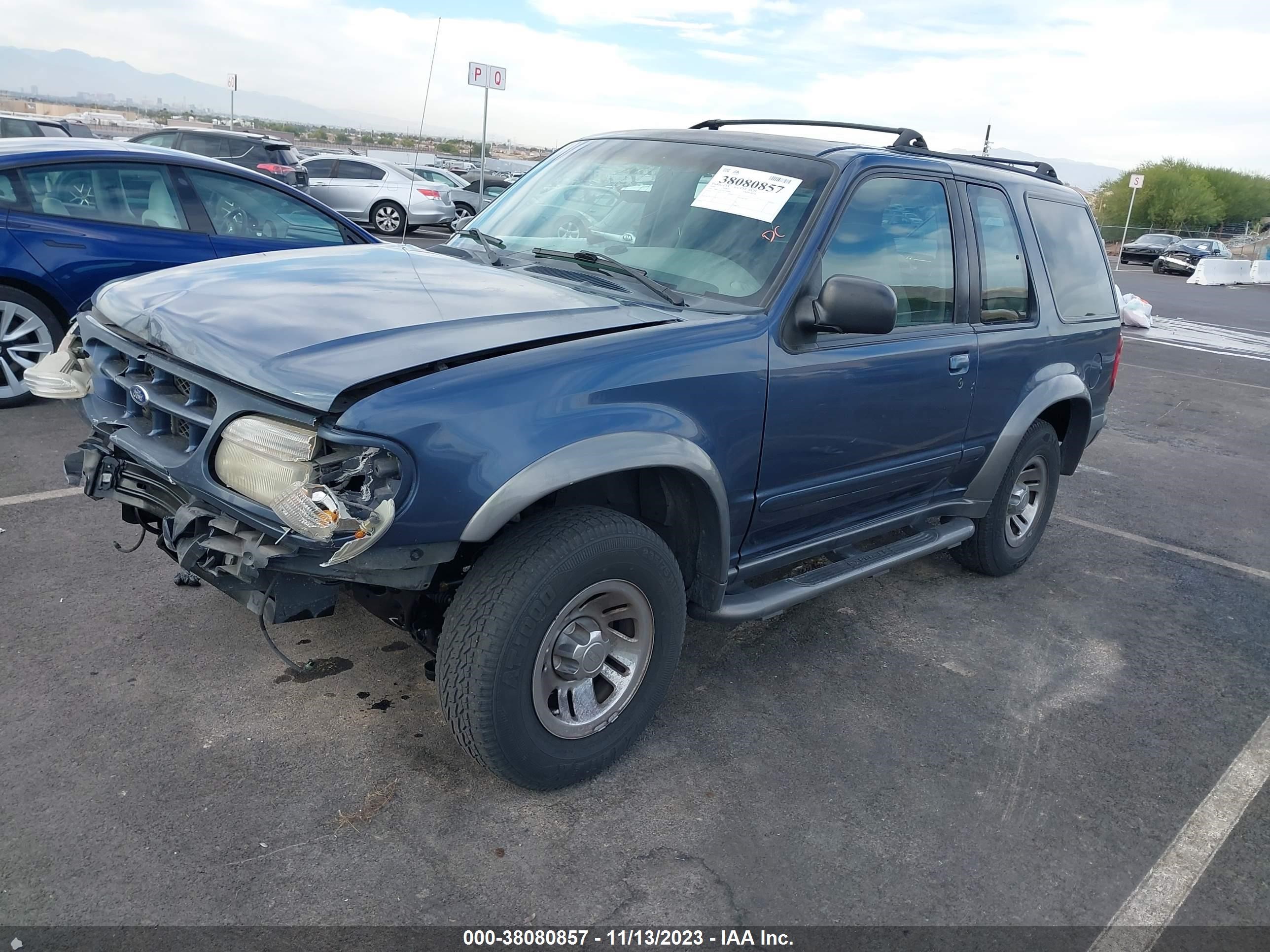 Photo 1 VIN: 1FMYU22E1XUC60899 - FORD EXPLORER 