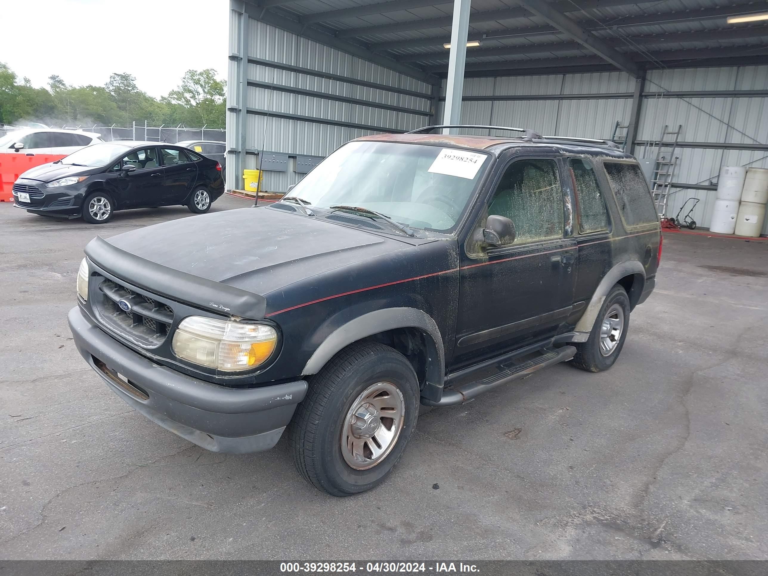 Photo 1 VIN: 1FMYU22E9WUD03173 - FORD EXPLORER 