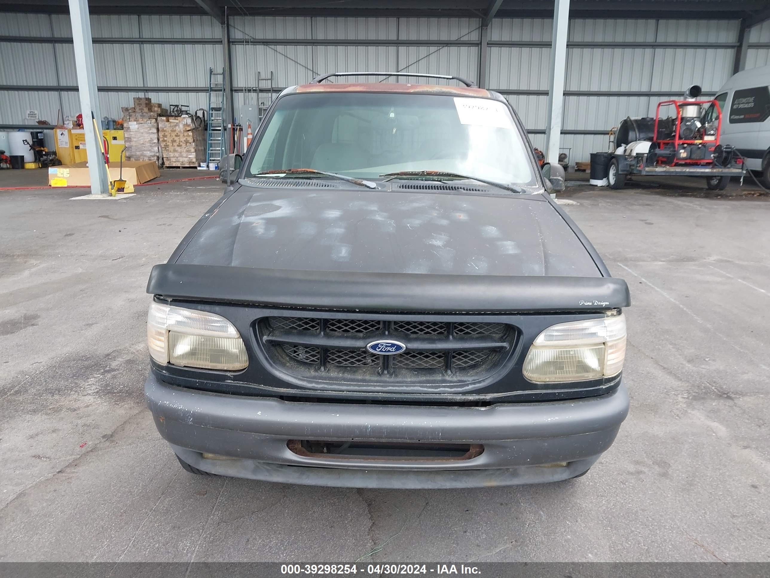 Photo 5 VIN: 1FMYU22E9WUD03173 - FORD EXPLORER 