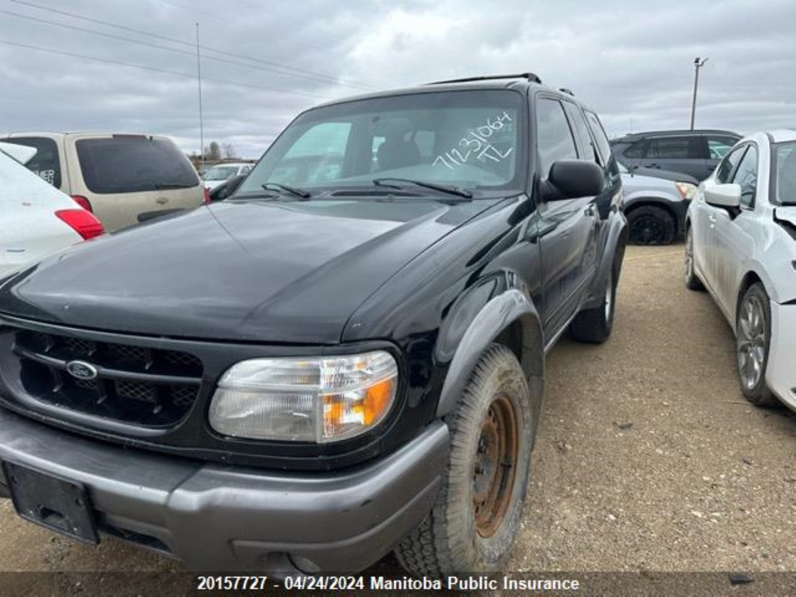 Photo 1 VIN: 1FMYU70E0YUB01048 - FORD EXPLORER 