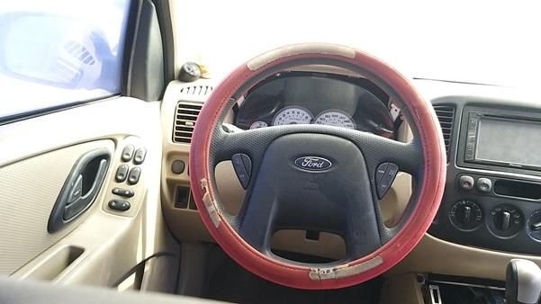 Photo 13 VIN: 1FMYU921X6KA40080 - FORD ESCAPE 