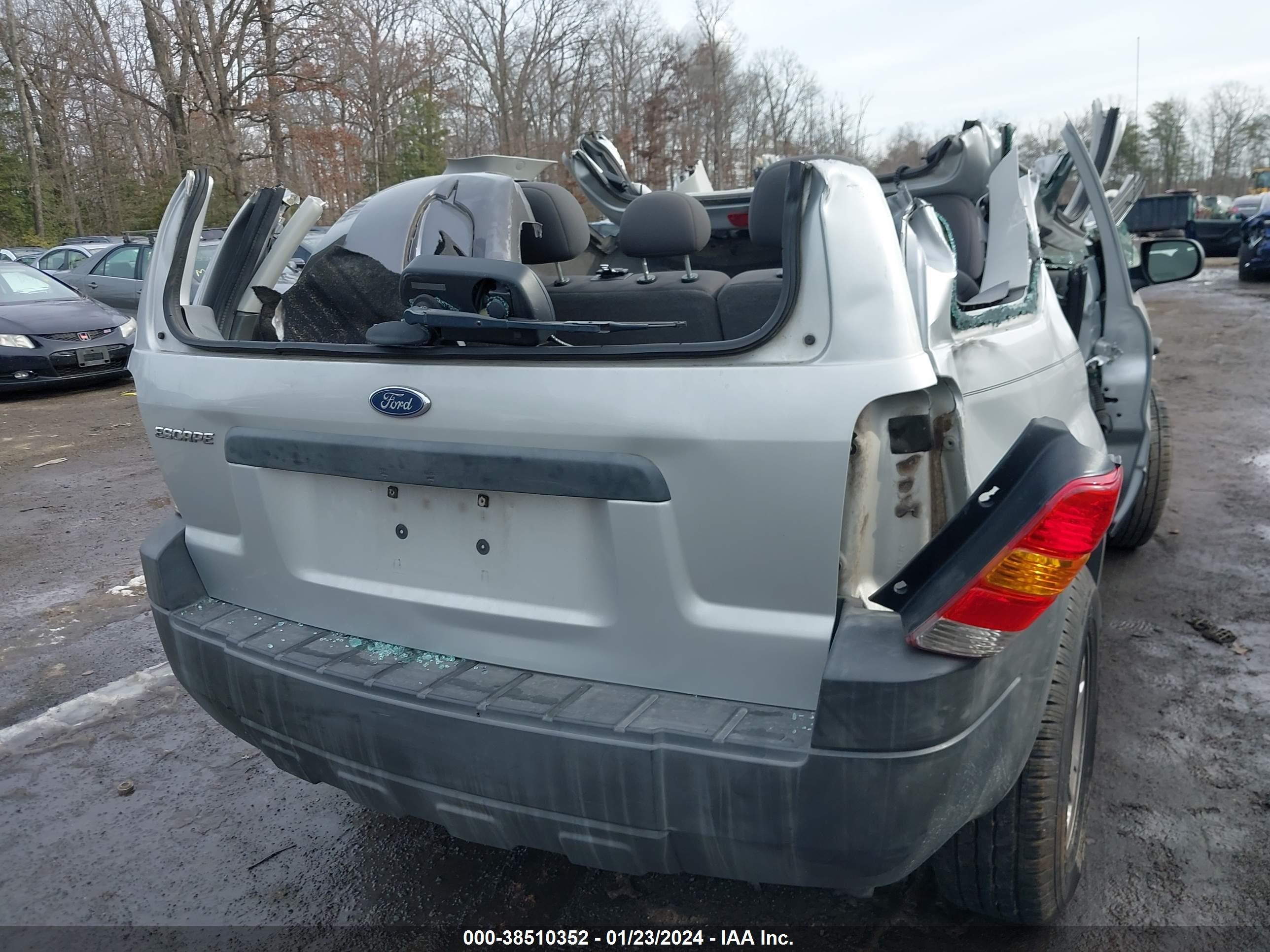 Photo 15 VIN: 1FMYU92Z06KA01648 - FORD ESCAPE 