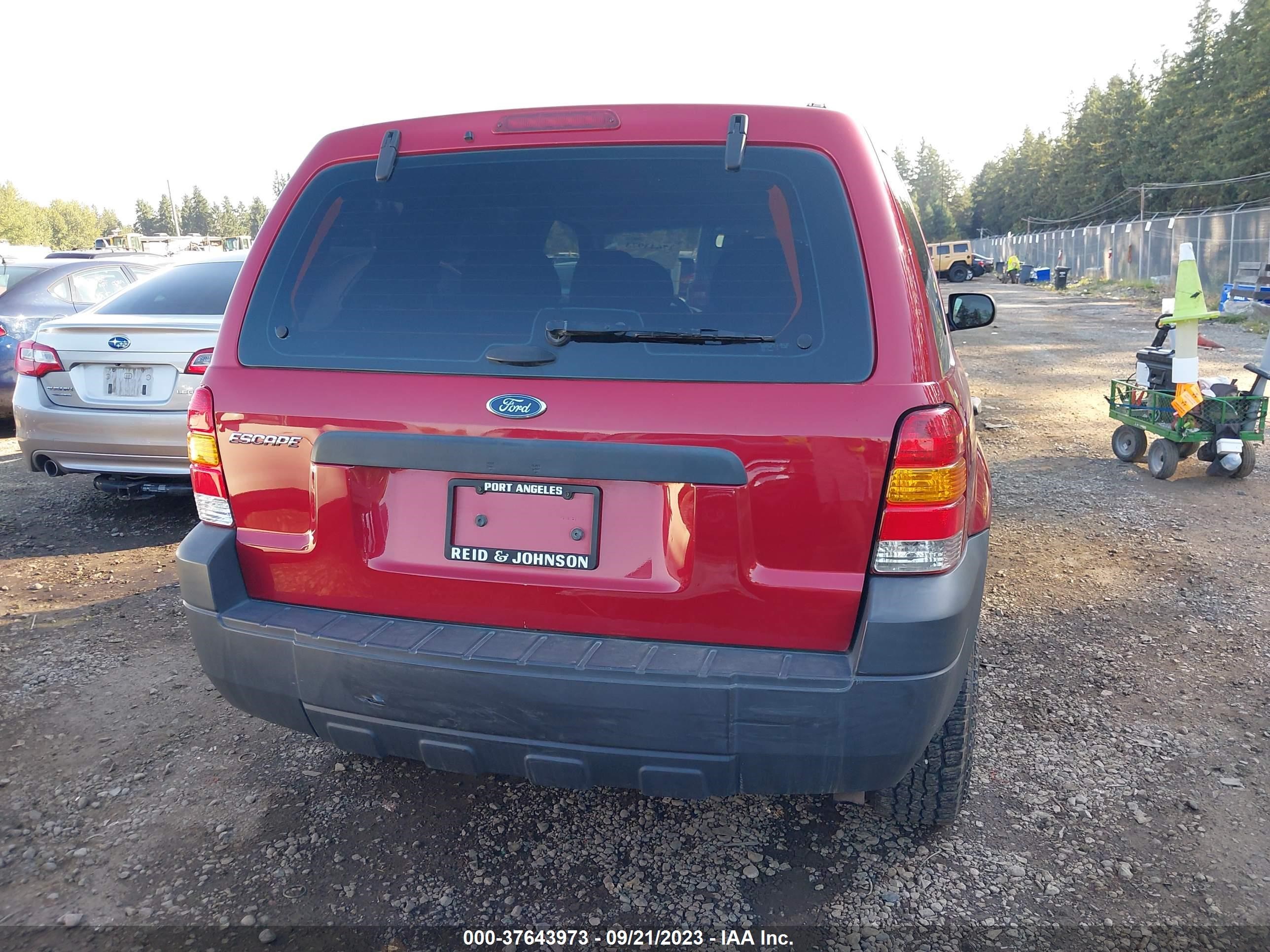 Photo 16 VIN: 1FMYU92Z45KE31181 - FORD ESCAPE 