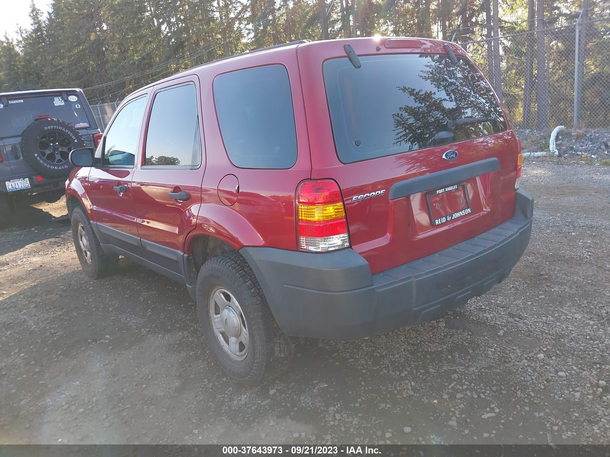 Photo 2 VIN: 1FMYU92Z45KE31181 - FORD ESCAPE 