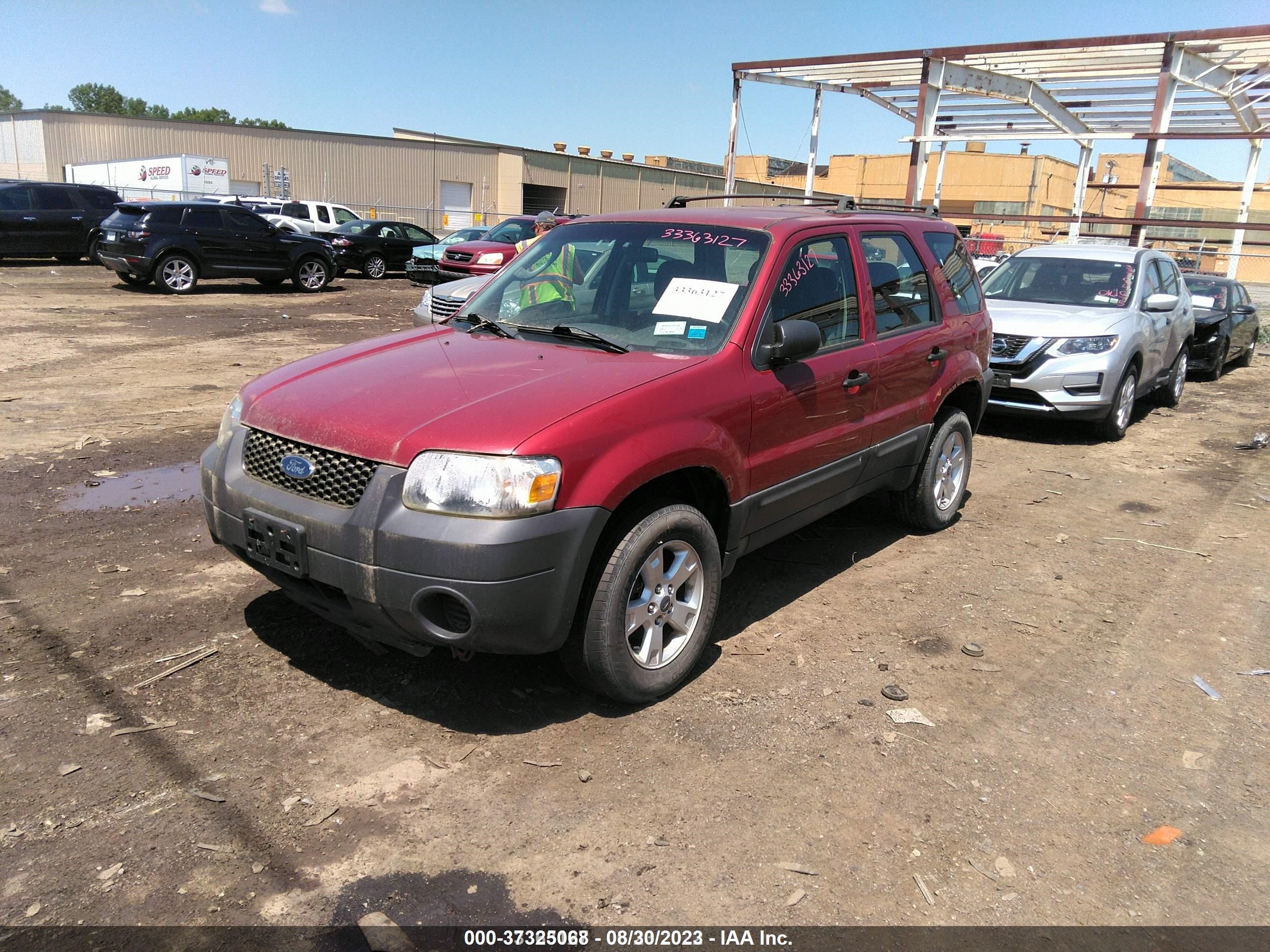 Photo 1 VIN: 1FMYU92Z46KA98952 - FORD ESCAPE 