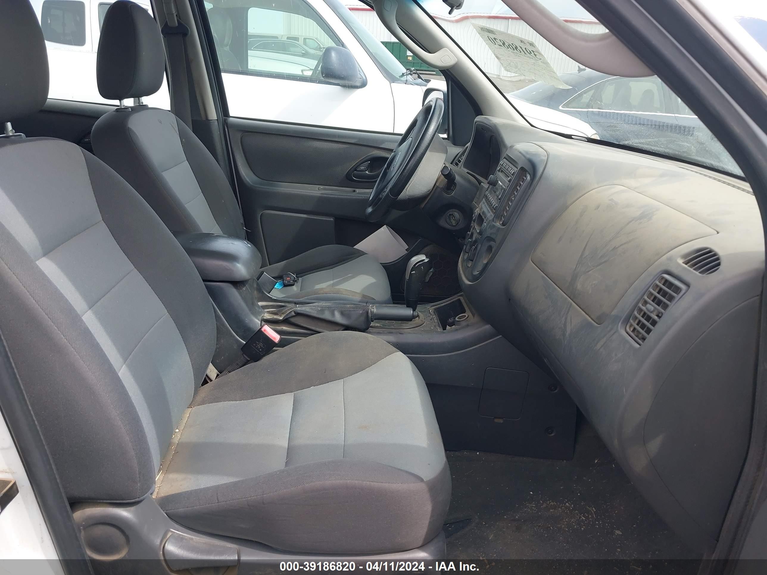 Photo 4 VIN: 1FMYU92Z56KC13297 - FORD ESCAPE 