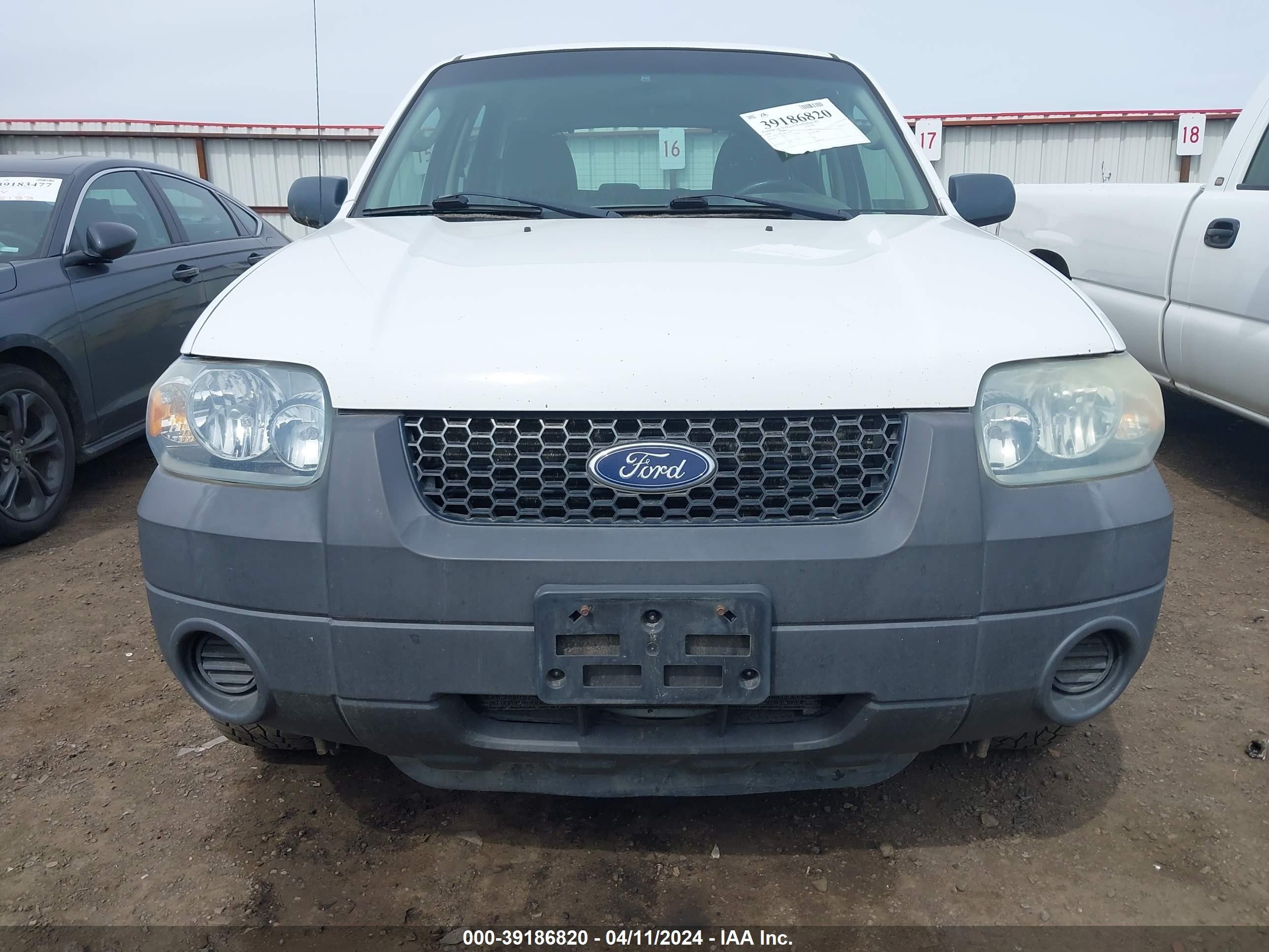 Photo 5 VIN: 1FMYU92Z56KC13297 - FORD ESCAPE 