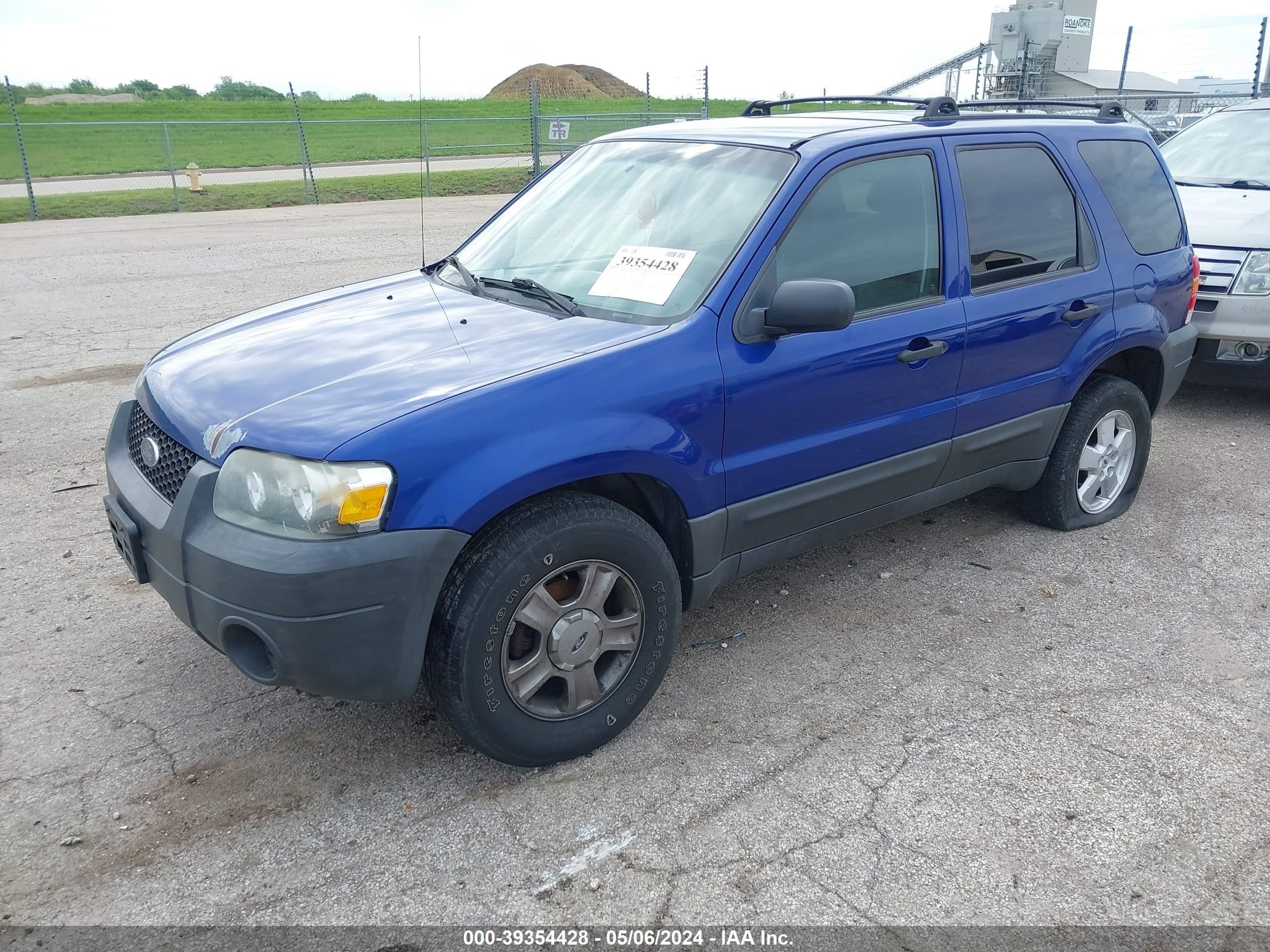 Photo 1 VIN: 1FMYU92Z95KB49747 - FORD ESCAPE 