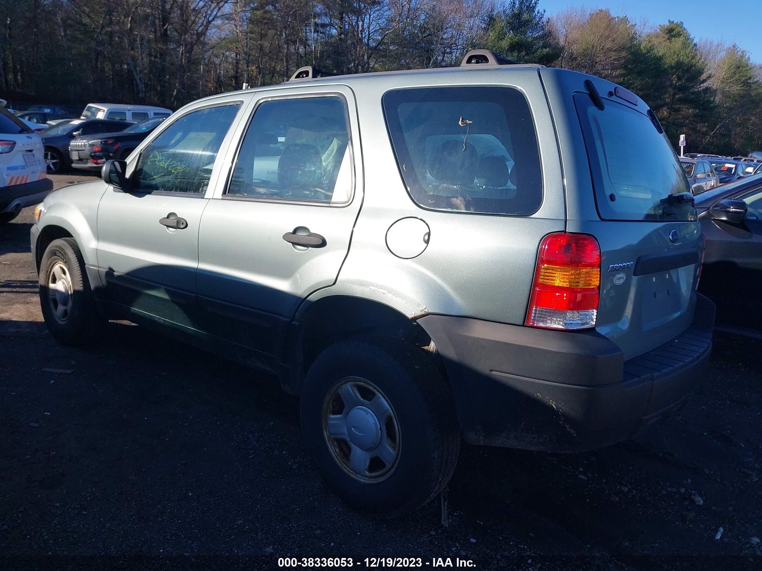 Photo 2 VIN: 1FMYU92Z97KA35072 - FORD ESCAPE 