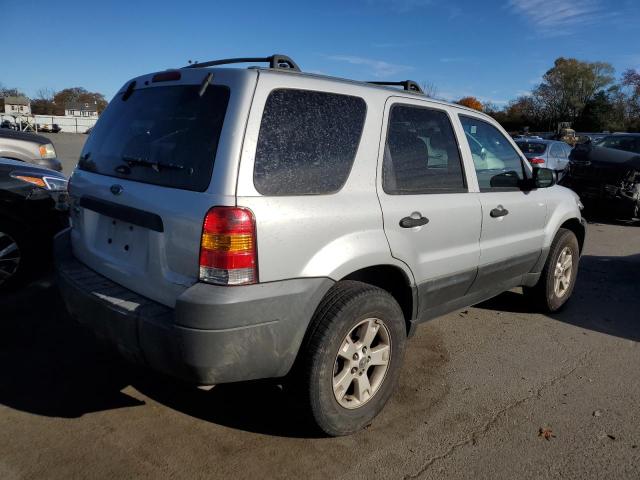 Photo 2 VIN: 1FMYU93105DA17151 - FORD ESCAPE 