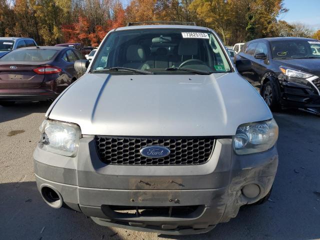 Photo 4 VIN: 1FMYU93105DA17151 - FORD ESCAPE 