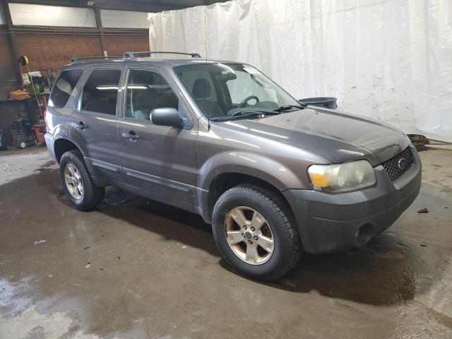 Photo 3 VIN: 1FMYU93106KB07784 - FORD ESCAPE 