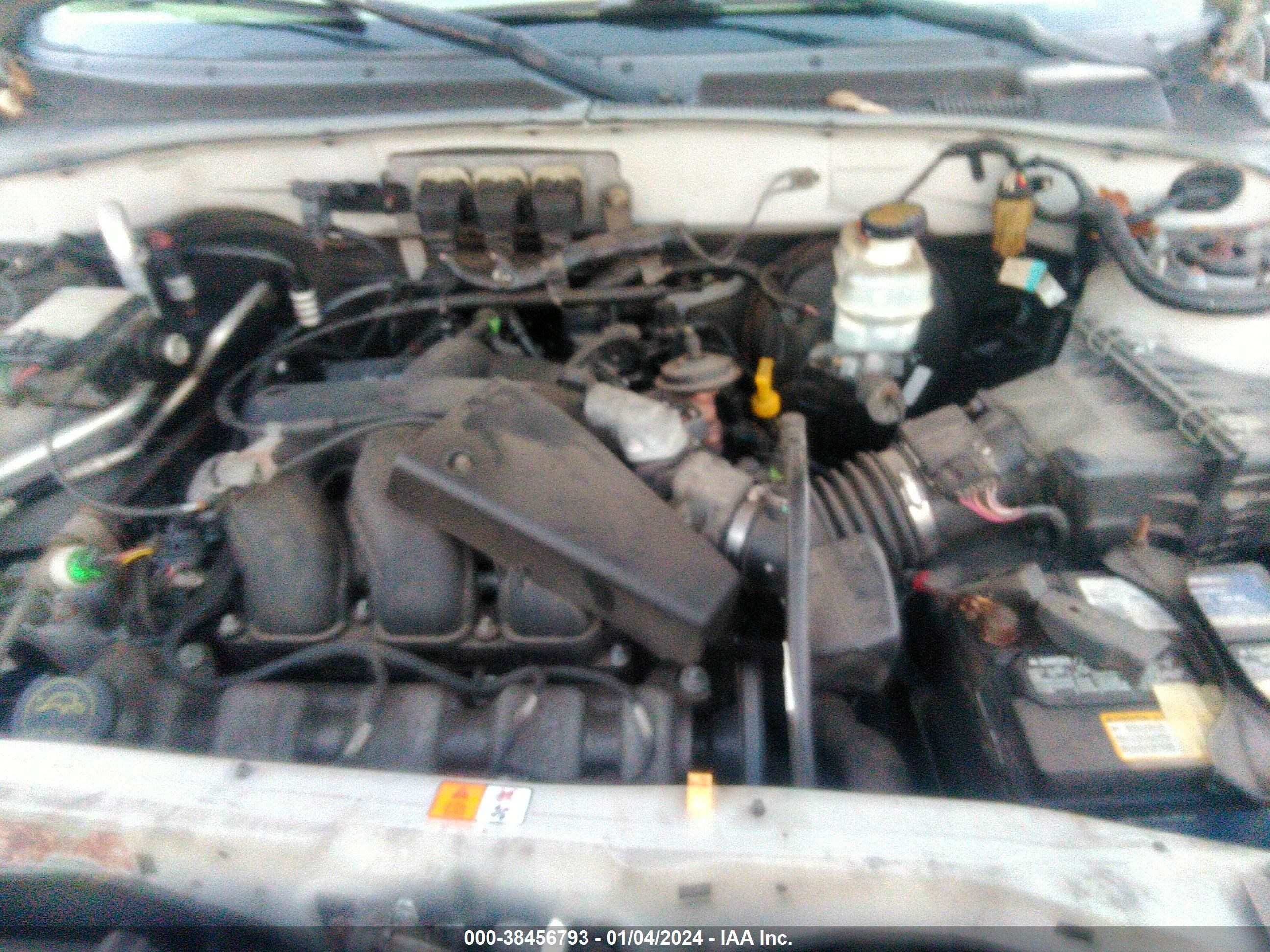 Photo 9 VIN: 1FMYU93116KB17689 - FORD ESCAPE 