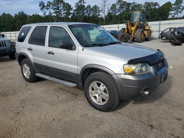 Photo 3 VIN: 1FMYU93116KC24645 - FORD ESCAPE XLT 