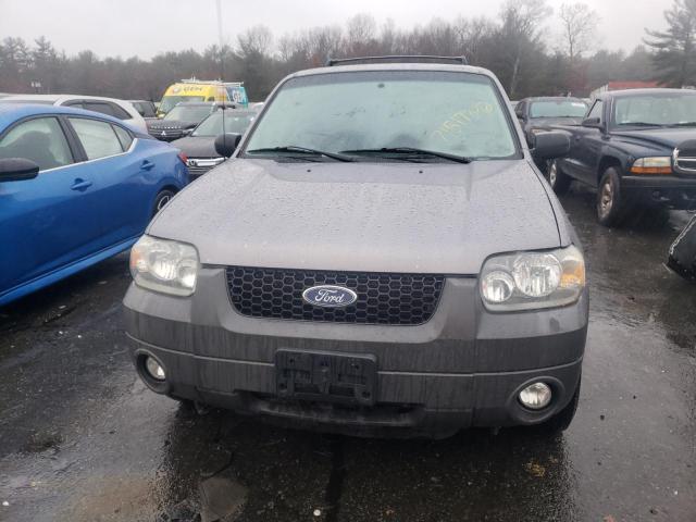 Photo 4 VIN: 1FMYU93117KA05864 - FORD ESCAPE XLT 