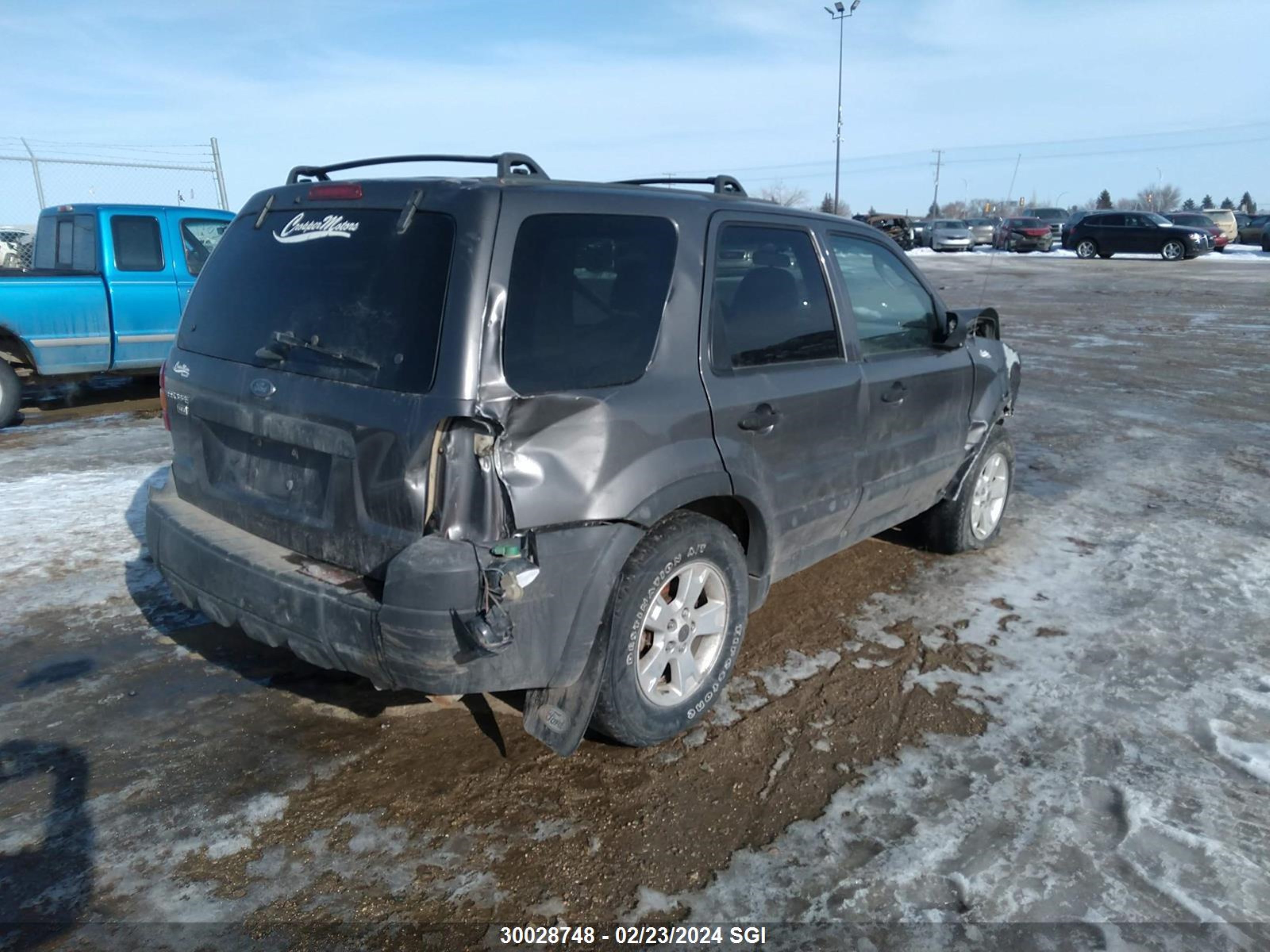 Photo 3 VIN: 1FMYU93125KA13646 - FORD ESCAPE 