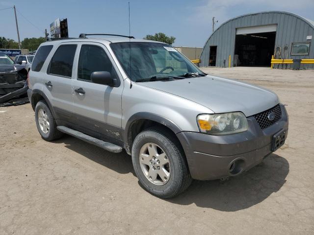 Photo 3 VIN: 1FMYU93126KA72486 - FORD ESCAPE 