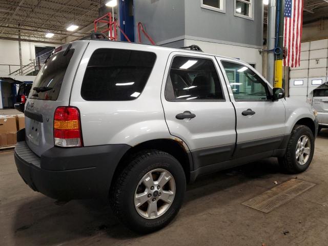 Photo 2 VIN: 1FMYU93127KA13004 - FORD ESCAPE 