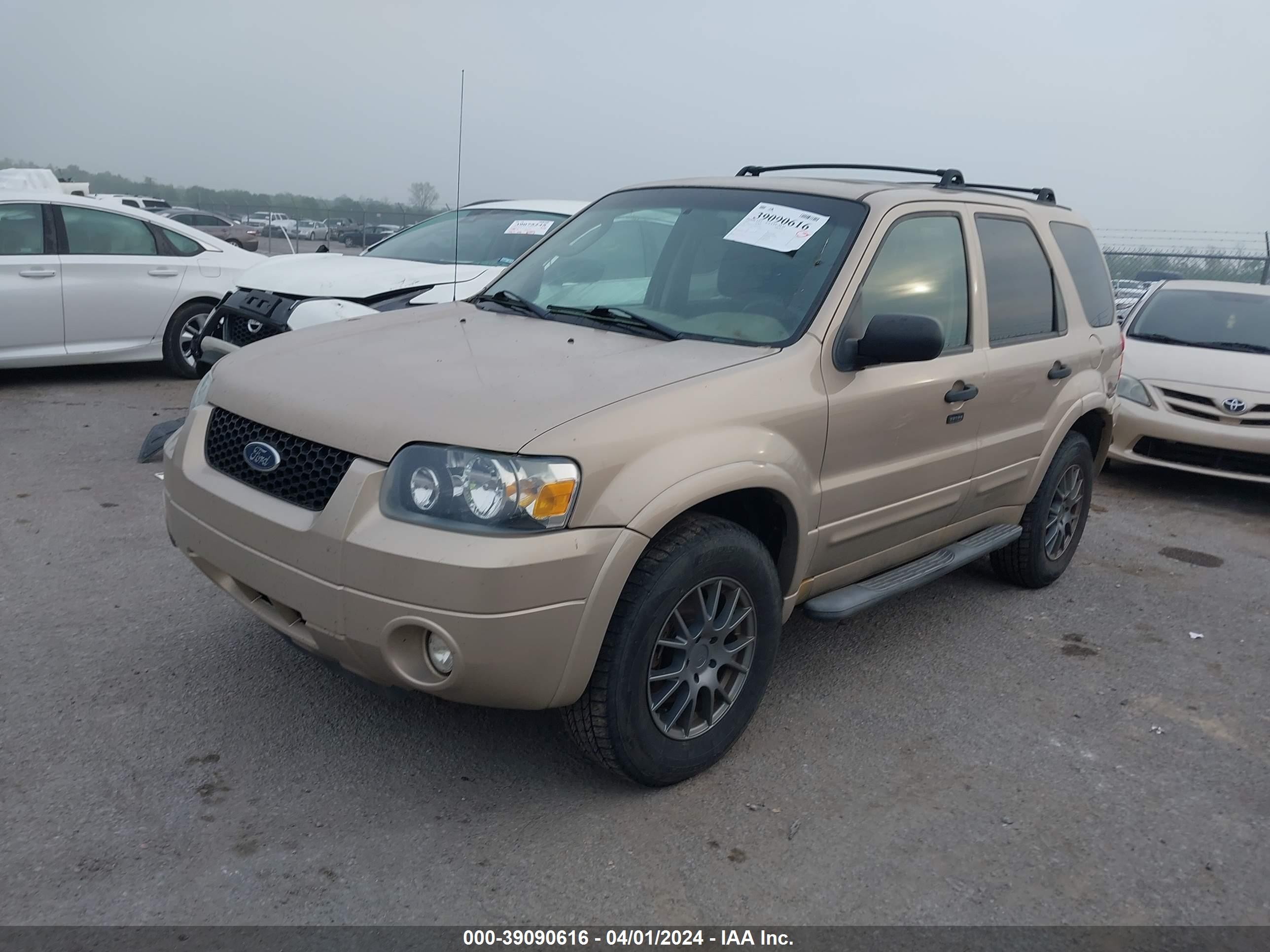 Photo 1 VIN: 1FMYU93127KA30532 - FORD ESCAPE 