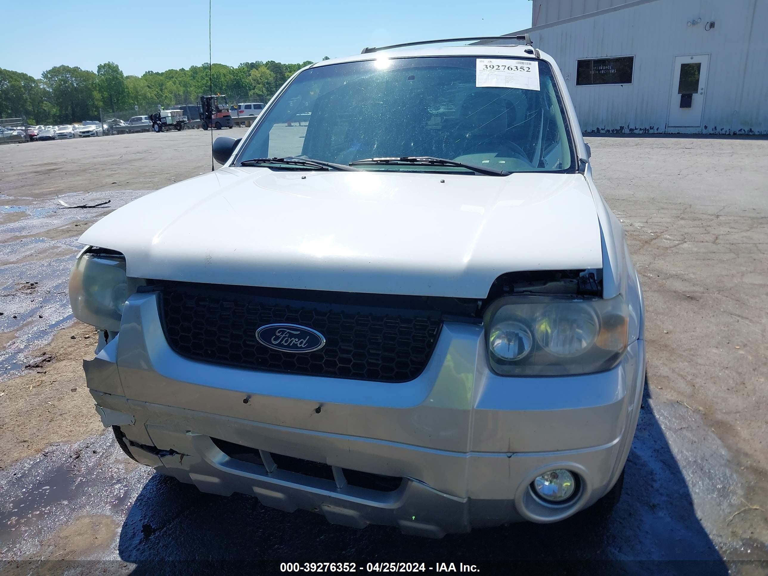 Photo 11 VIN: 1FMYU93127KA51929 - FORD ESCAPE 