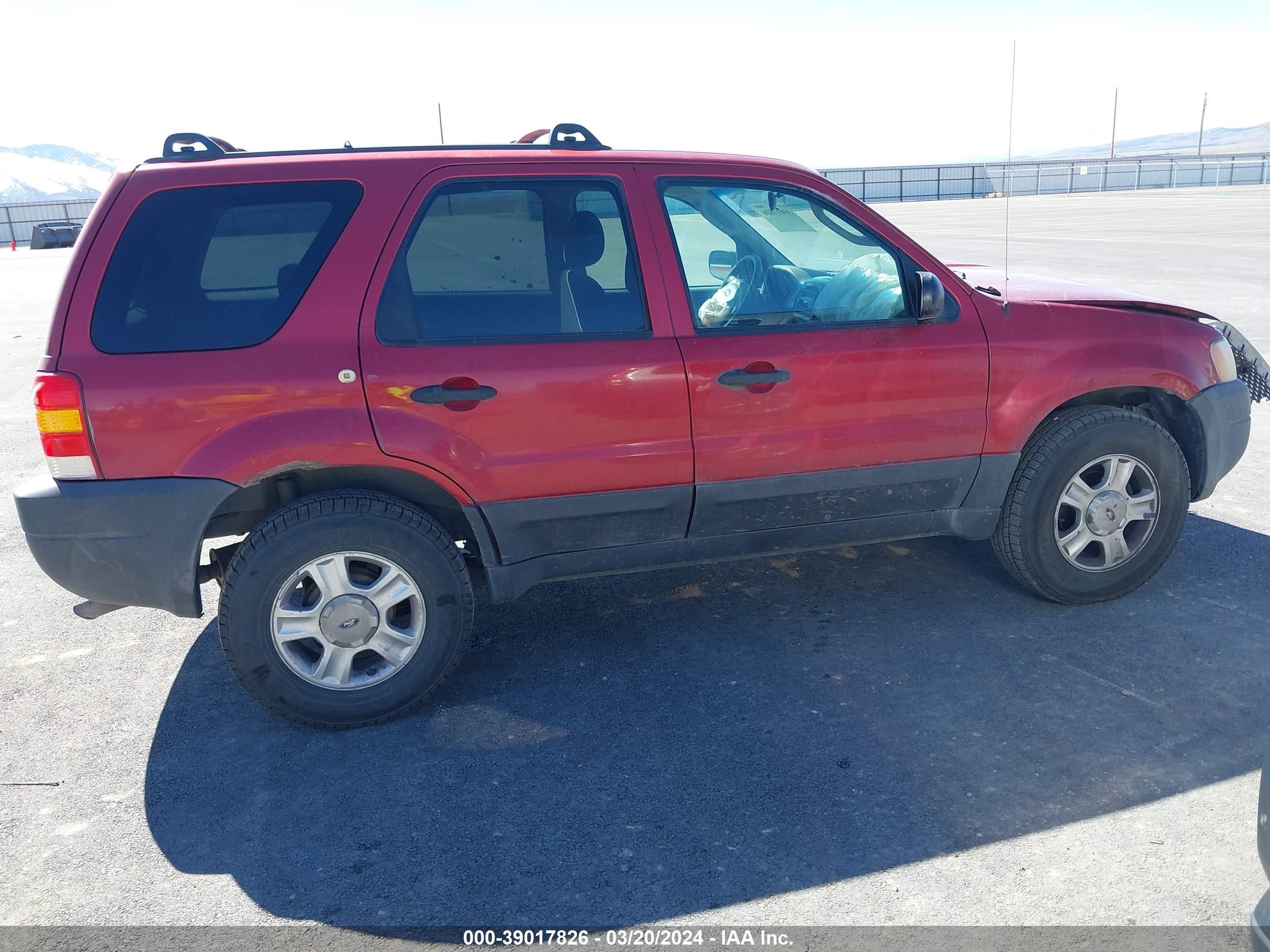 Photo 12 VIN: 1FMYU93133KB44839 - FORD ESCAPE 