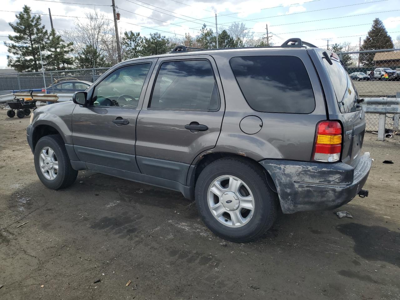 Photo 1 VIN: 1FMYU93133KC06109 - FORD ESCAPE 