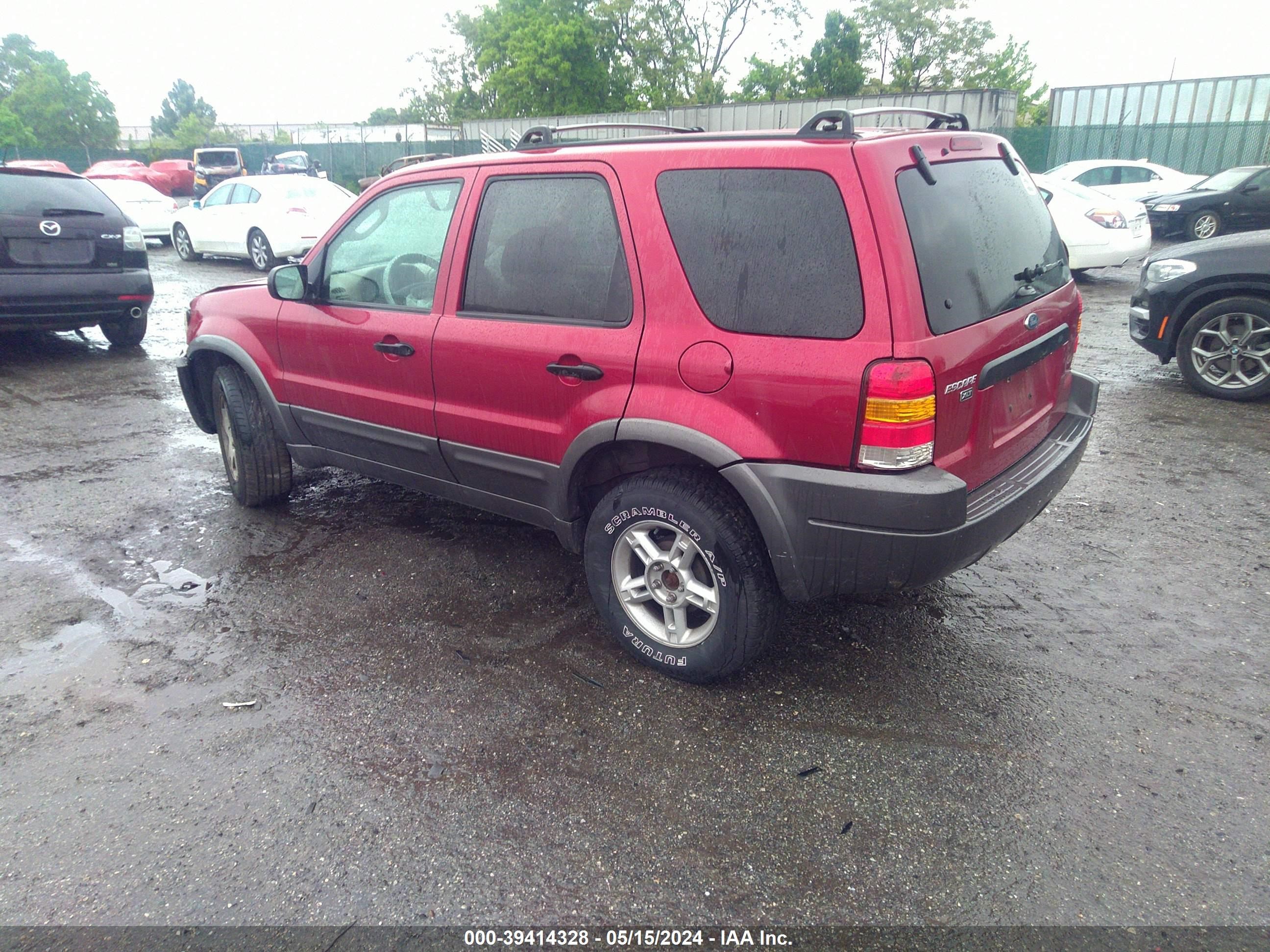 Photo 2 VIN: 1FMYU93134KA63566 - FORD ESCAPE 