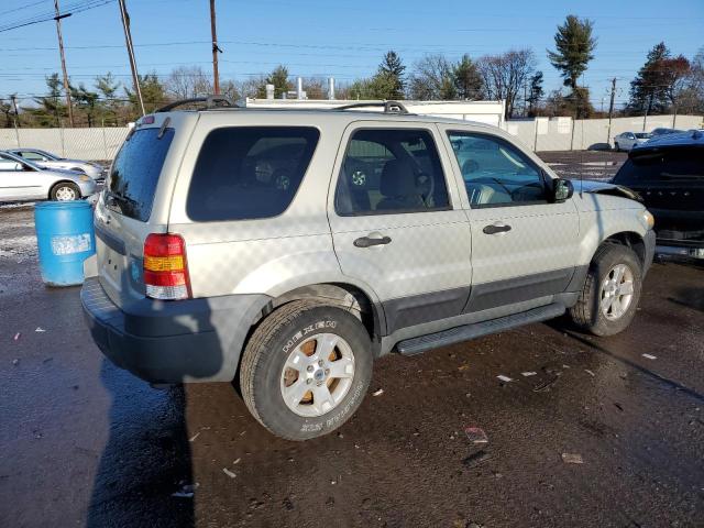 Photo 2 VIN: 1FMYU93135KA52505 - FORD ESCAPE 