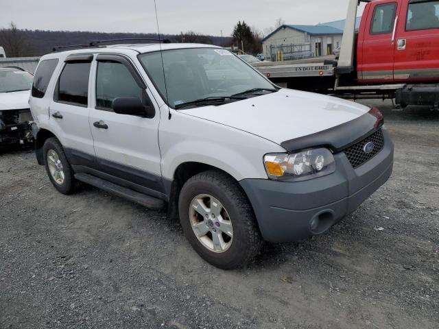 Photo 3 VIN: 1FMYU93135KA56151 - FORD ESCAPE 