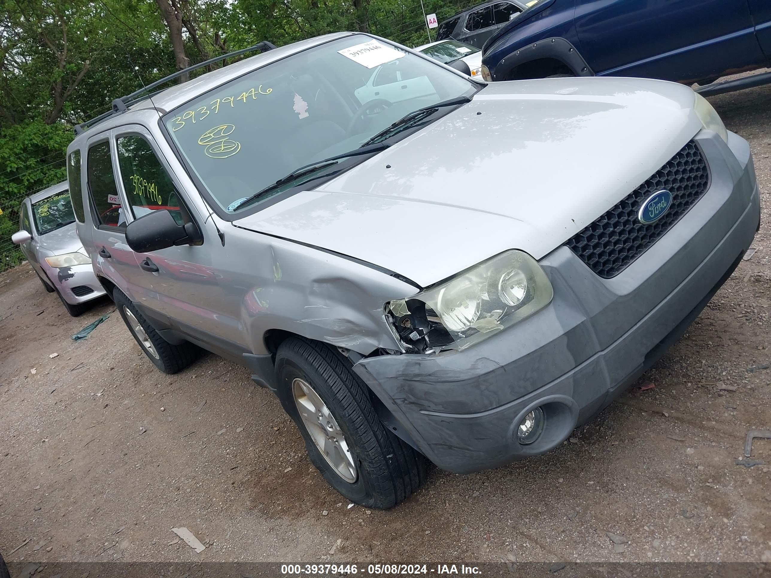 Photo 0 VIN: 1FMYU93135KA87724 - FORD ESCAPE 