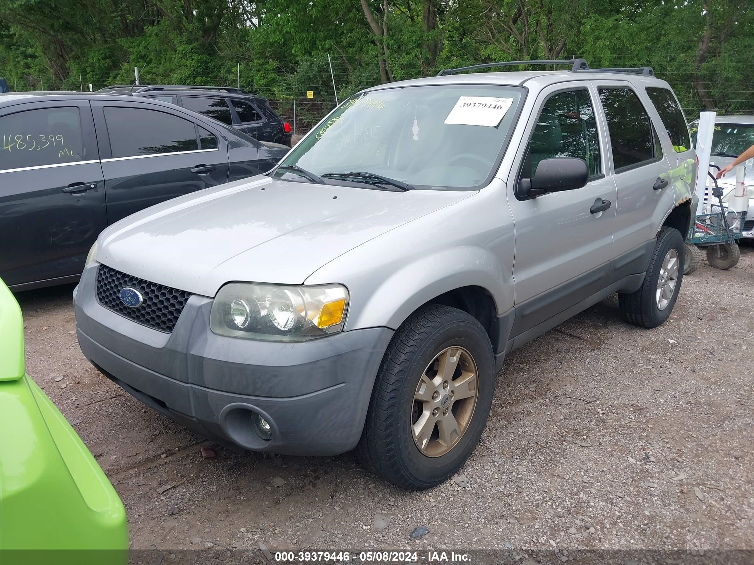 Photo 1 VIN: 1FMYU93135KA87724 - FORD ESCAPE 