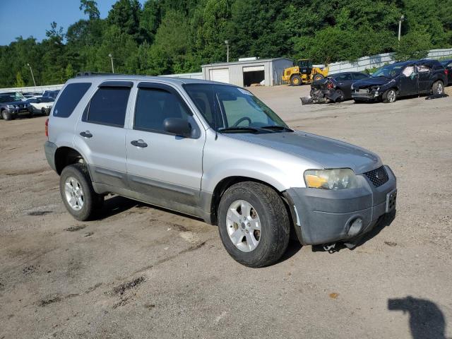 Photo 3 VIN: 1FMYU93135KB75396 - FORD ESCAPE XLT 