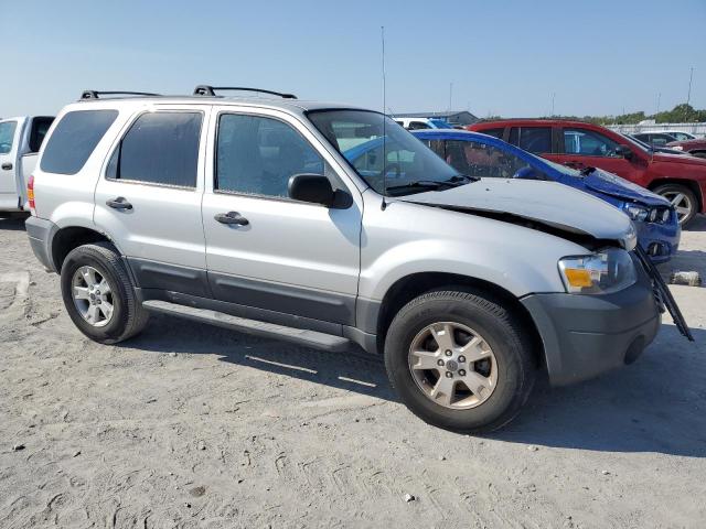 Photo 3 VIN: 1FMYU93135KD63108 - FORD ESCAPE XLT 