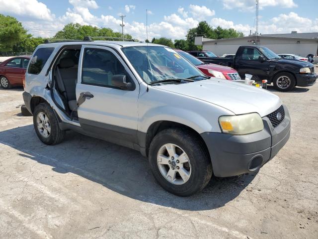 Photo 3 VIN: 1FMYU93135KD85383 - FORD ESCAPE 