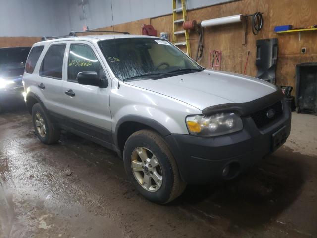 Photo 3 VIN: 1FMYU93136KA20896 - FORD ESCAPE XLT 