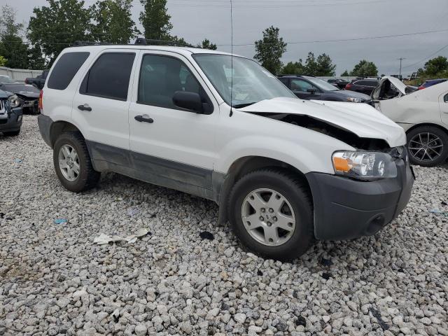 Photo 3 VIN: 1FMYU93136KC12769 - FORD ESCAPE XLT 