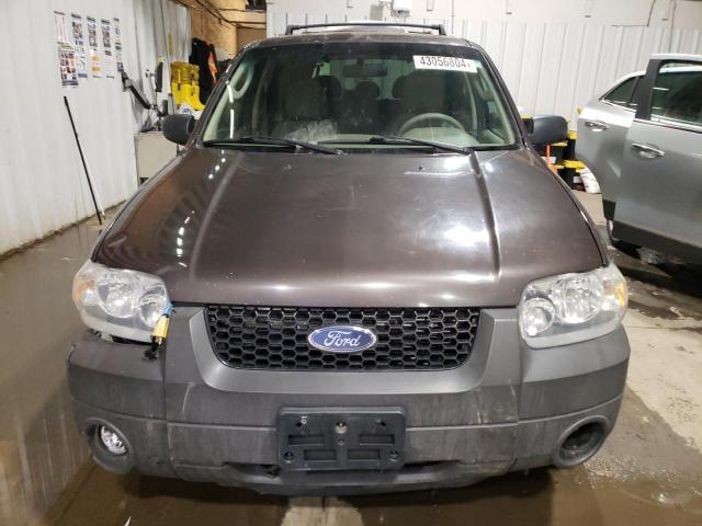 Photo 4 VIN: 1FMYU93137KA10838 - FORD ESCAPE 