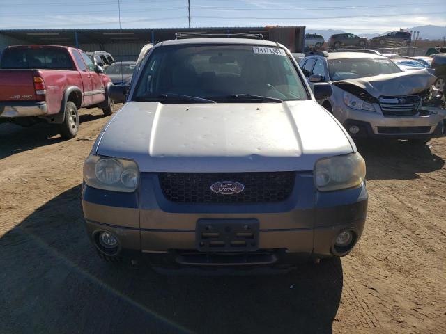 Photo 4 VIN: 1FMYU93145KA52335 - FORD ESCAPE 