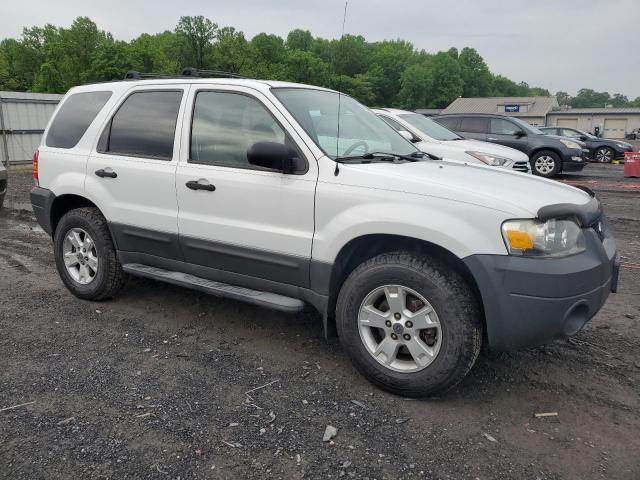 Photo 3 VIN: 1FMYU93145KD29419 - FORD ESCAPE 