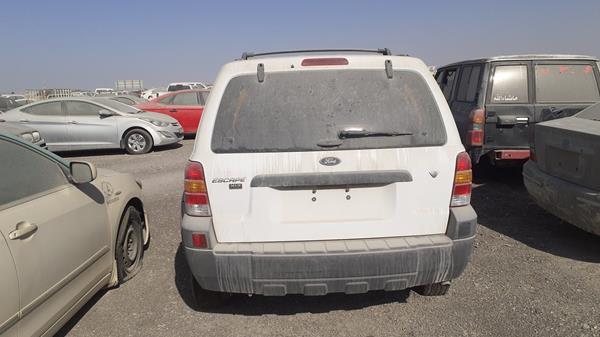 Photo 5 VIN: 1FMYU93146KC93474 - FORD ESCAPE 