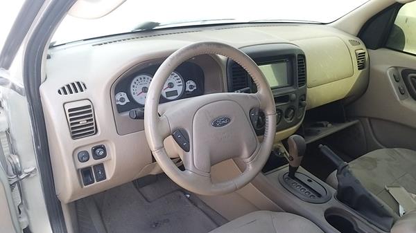 Photo 11 VIN: 1FMYU93156KA26912 - FORD ESCAPE 