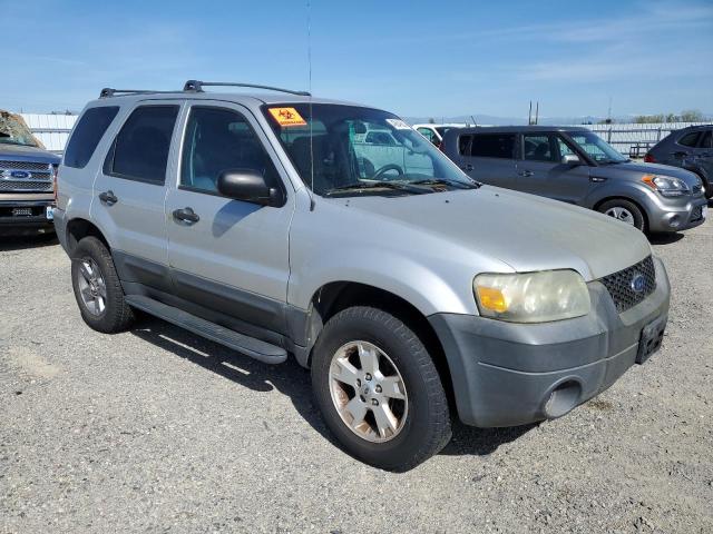 Photo 3 VIN: 1FMYU93165KA06022 - FORD ESCAPE 