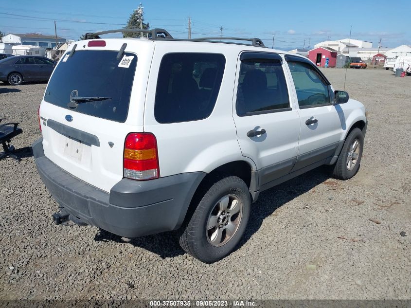 Photo 3 VIN: 1FMYU93166KA09150 - FORD ESCAPE 