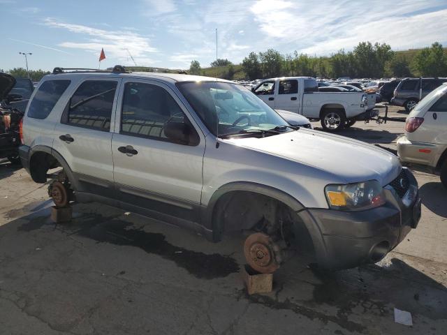 Photo 3 VIN: 1FMYU93175KA23587 - FORD ESCAPE XLT 