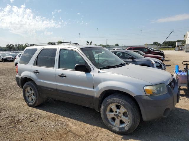 Photo 3 VIN: 1FMYU93175KA72627 - FORD ESCAPE XLT 